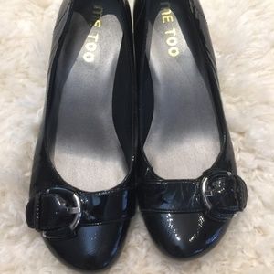 me too Classic Black Kitten Wedges